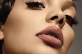 LIP/POWER - The Bold Liquid Lipstick - CLOÈ
