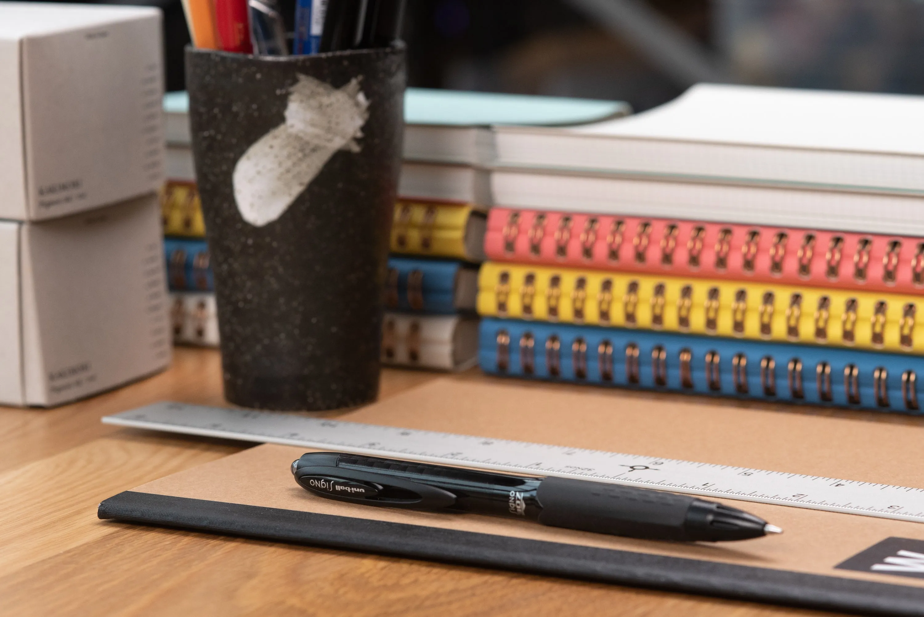 uni-ball Signo 307 Gel Pen, 0.7 mm